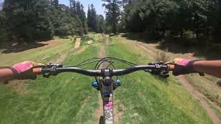 Descenso en el AJUSCO Pista la NUEVA conexión con SERPIENTE 4k Parque Ejidal San Nicolas Totolapan [upl. by Norramic552]