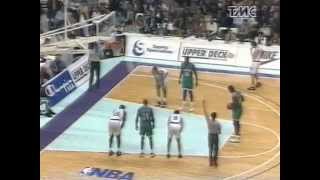 Buckler Bologna VS Charlotte Hornets 107114 amichevole 1994  ITA  12 [upl. by Tiphani]