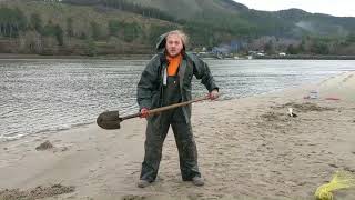 A Guide to Clamming on the Oregon Coast  Jetty Fishery Nehalem Bay [upl. by Eivlys]