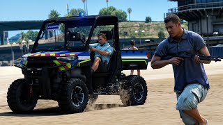 GTA 5 UN HOMME COURS AVEC UNE ARME SUR LA PLAGE🚔  LSPDFR 1130 [upl. by Jeniece]