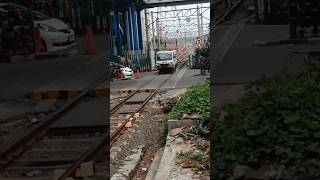 Lori KPJ di Perlintasan Jalan Muslihat shortsvideo [upl. by Modeerf]