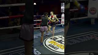 Griphouse Maddies first PRO fight muaythai griphouse [upl. by Etsirhc]