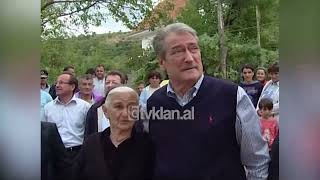 Kryeministri Berisha në Dibër viziton familjet e dëmtuara nga tërmeti  7 Shtator 2009 [upl. by Ssilb]