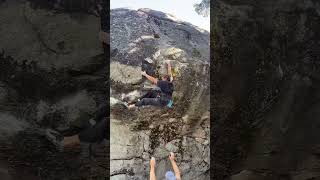 Castle boulder Donner Lake V8 dyno bouldering [upl. by Garwin]