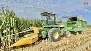 JOHN DEERE 5820 Forage Harvester Chopping Corn [upl. by Naloj]