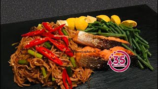 Surinaamse Bami met gegrilde zalm en verse groenten [upl. by Kling115]