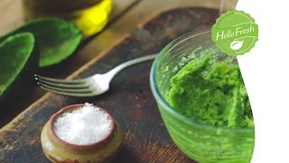 How to make homemade GUACAMOLE [upl. by Elboa]