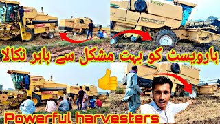 Harvester Ko Buhut Mushkil Se bahar Nikala  Powerful Harvester  Kamran Village Vlog 👍 [upl. by Barstow]