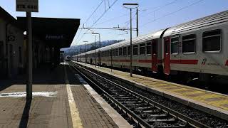 Stazione di Ariano Irpino coincidenza tra intercity 703 e Frecciargento 8302 [upl. by Auqenes569]