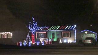 Amazing Christmas Lights Set To Music In Beamsville Ontario [upl. by Akinal]