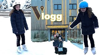 Vi övernattar på vildmarkshotellet och åker skridskor på Kolmården vlogg [upl. by Noraj357]