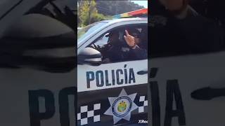 Policías Asaltan a Trailero [upl. by Gnues]