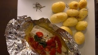 Ricette veloci  Filetto d orata al cartoccio con patate al forno  Romina Galetta [upl. by Nairolf900]