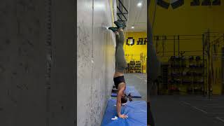 Handstand hold agaist the wall feet control [upl. by Anirod60]