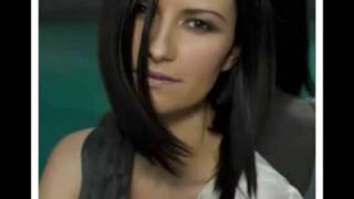 Laura Pausini  Invece No [upl. by Notlimah]