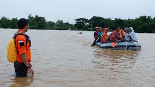 PONOROGO  BANJIR TERJANG PONOROGO BPBD FOKUSKAN EVAKUASI WARGA [upl. by Ahsenar]