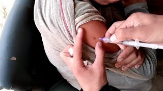 injection wala doctorpakistani boy injection videoDexonalincomycin [upl. by Eidassac]