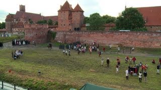 Poles take on the Teutonic Order again in Malbork [upl. by Hillel]