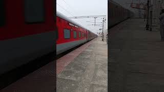 12260 Sealdah AC Duronto Express Bikaner Jn to Sealdah [upl. by Atela]