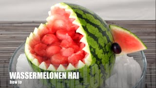 HowTo WASSERMELONE N HAI selbst schnitzen coole Deko für die Bowle  oder den Obstsalat [upl. by Mchale787]