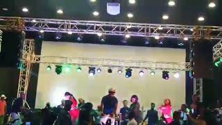 TOGO  Koffi Olomide met le feu à Canal Olympia Lomé [upl. by Ahsiruam]