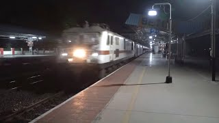 Smooth Night Skip Of Legendary 12723 Hyderabad New Delhi Telangana Express At Betul Madhya Pradesh [upl. by Melton52]