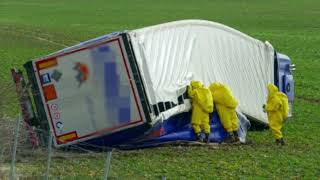 VerkehrsAlbtraum entfesselt A14 nach Gefahrstoffaustritt bei Mutzschen gesperrt [upl. by Emmalynne]