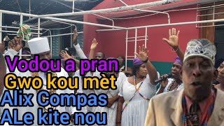 Gwo seremoni mistik nan memwa mèt Alix Compas ki travèse ki te frè vodou li yo [upl. by Llerrud]