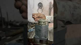 CharLynn Hydraulic motor repair repairing shortvideo [upl. by Ttelrahc986]