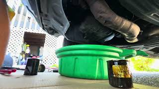 2002 Toyota RAV4 OIL CHANGE DIY easy to do Currently over 210000 miles [upl. by Meyer]