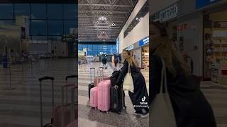 ragazze aeroporto [upl. by Friedberg]