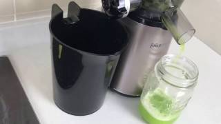 Succo Verde realizzato con lEstrattore di Succo Juicepresso [upl. by Lipp]