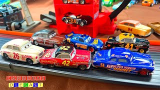 DISNEY CARS DIECAST CAMPEONATO RACING LEGENDS Y FABULOSO RAYO MCQUEEN [upl. by Kcuhc]