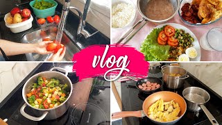 VLOG  Cozinhando  Mandioca Frita Linguiça Calabresa Quiabo Arroz Feijão e Legumes Cozidos [upl. by Eldreda633]