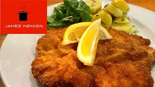 Wienerschnitzel à la Figlmüller i Wien [upl. by Mueller]