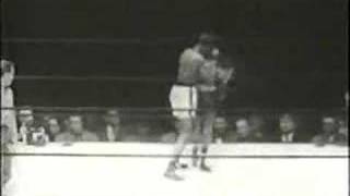 Willie Pep vs Sandy Saddler [upl. by Hsina]