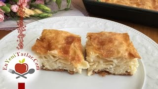 Makarnalı Yalancı Su Böreği Tarifi  Makarnalı Börek Nasıl Yapılır [upl. by Gare]