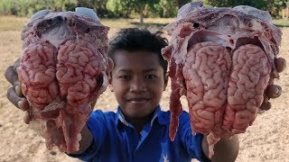 Cow Brain Recipe  Delicious Cow Brain Stir Fry Young Green Pepper [upl. by Adamik]