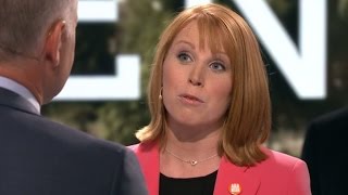 Annie Lööf utmanar Jonas Sjöstedt  Nyheterna TV4 [upl. by Ajile]