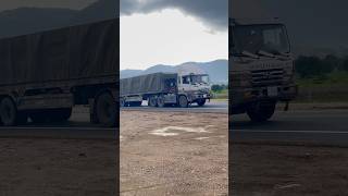 📛Hyundai truck trailer driver on the road 😱heavyvehicle heavytruck cementtruck jcbvideo [upl. by Oribella587]