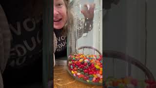 Let’s fill this jar with jelly beans subscribe subscriber jellymom followme guessinggame [upl. by Airyk]