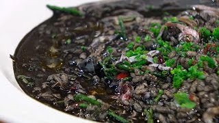 ARROZ NEGRO con CARACOLES  Recetas de Cocina fáciles y económicas [upl. by Greerson629]