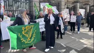 Dáil Éireann Irish Citizens Protest against Irelands EU Migration PACT 🇮🇪 [upl. by Akihsay]