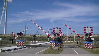 Spoorwegovergang Maasvlakte Rotterdam  Dutch railroad crossing [upl. by Dibrin]