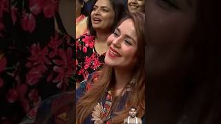 Kapil Sharma ne apni wife ginni ko sunaya gana ytshorts comedy youtubeshorts comedyinhindi [upl. by Camm]