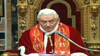 Discorso di Benedetto XVI alla Curia Romana per i tradizionali auguri natalizi [upl. by Hanavas]