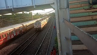 Ernakulam Junction  Patna express via  Asansol  meets Kozhikod  TVC Janshatabdi at Edappally [upl. by Eugeniusz]