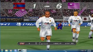 Winning Eleven 2002 Playstation 1 Real Madrid vs Barcelona Roberto Carlos as a striker 🤣🤣🤣 [upl. by Dnumyar]