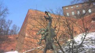 Dragon of Wawel blows fire  Smok Wawelski zionie ogniem [upl. by Elleinahc]