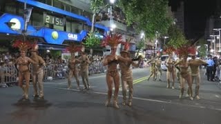 Uruguay da la bienvenida al carnaval con un colorido y multitudinario desfile [upl. by Dee Dee]